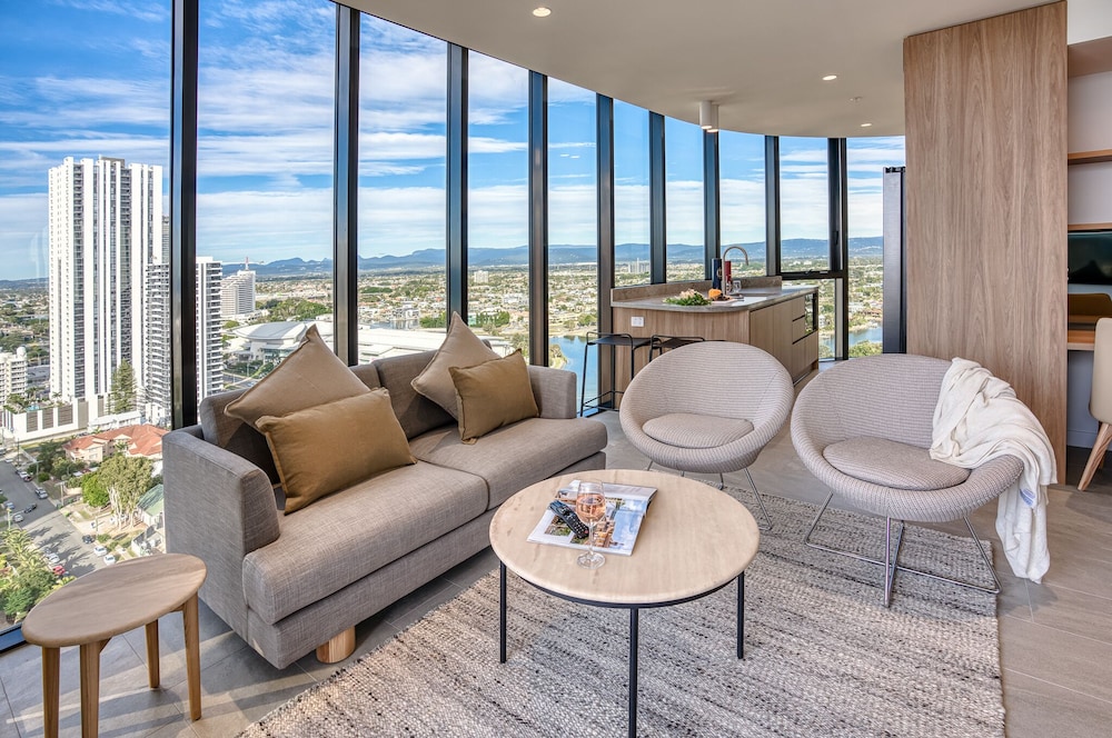 Encore Broadbeach 29/50