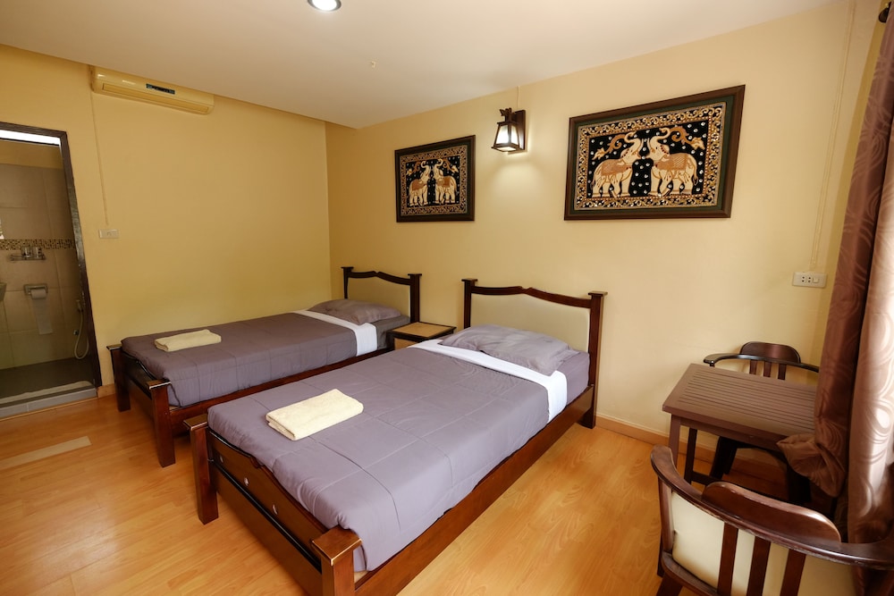 Piya Guesthouse 23/57