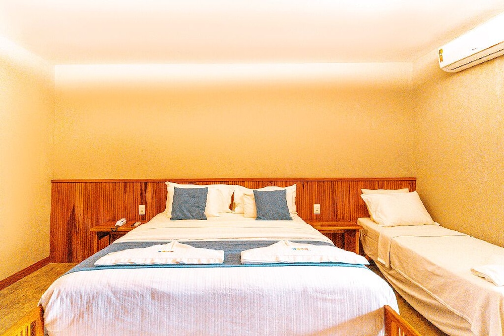 Master, Suite, King and Twin Beds