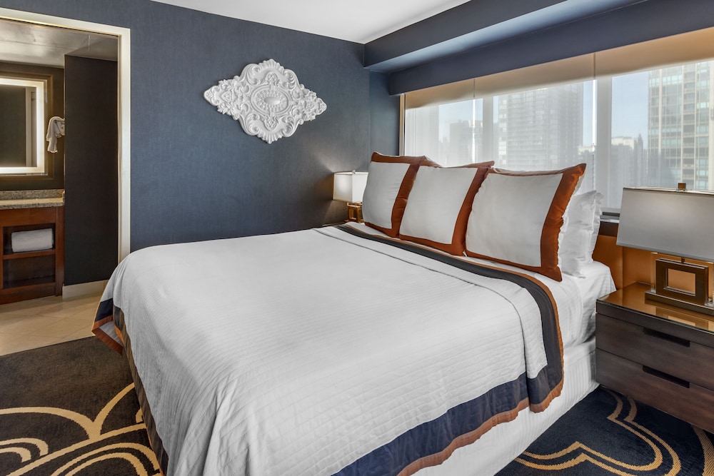 Omni Chicago Hotel 35/84