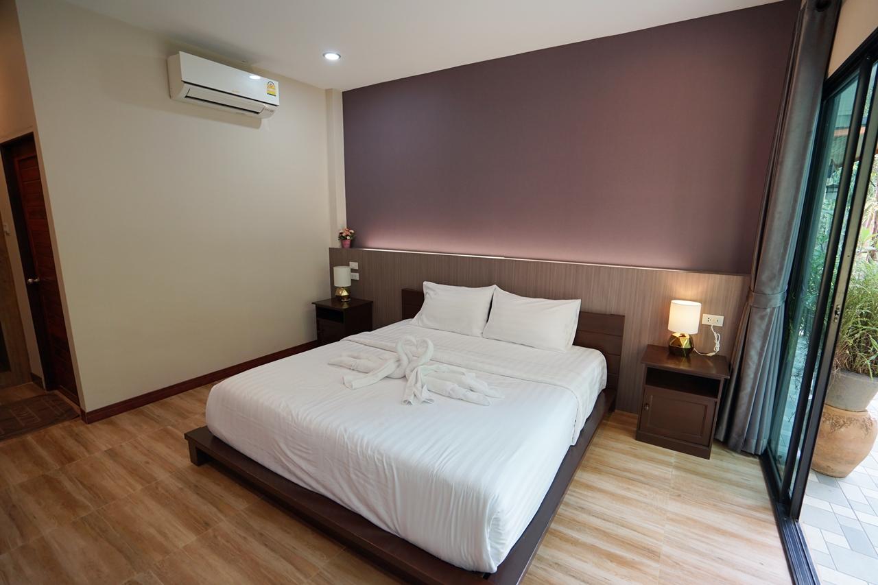 غرفة قياسية بسرير كينج