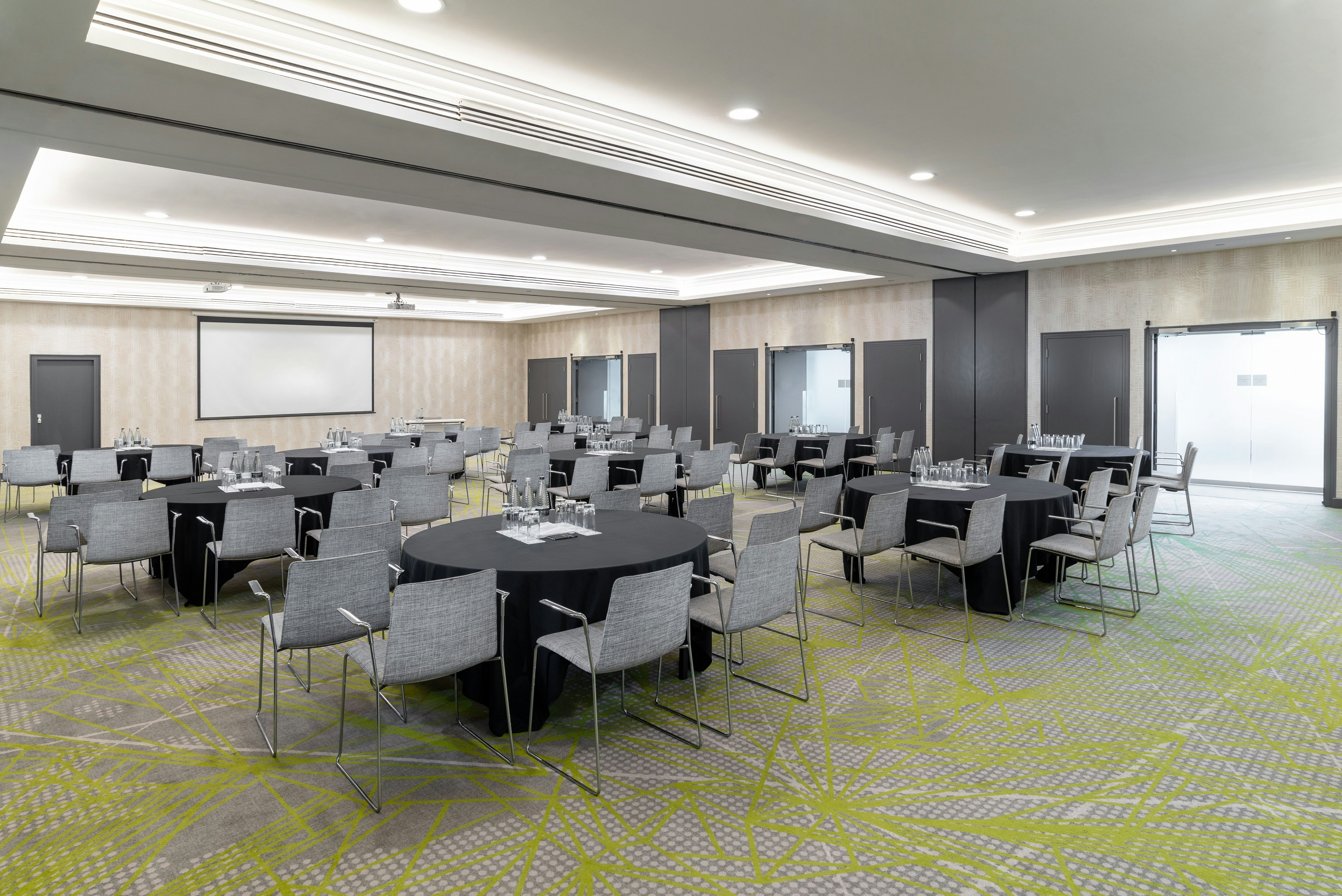Hilton London Heathrow Airport 72/81