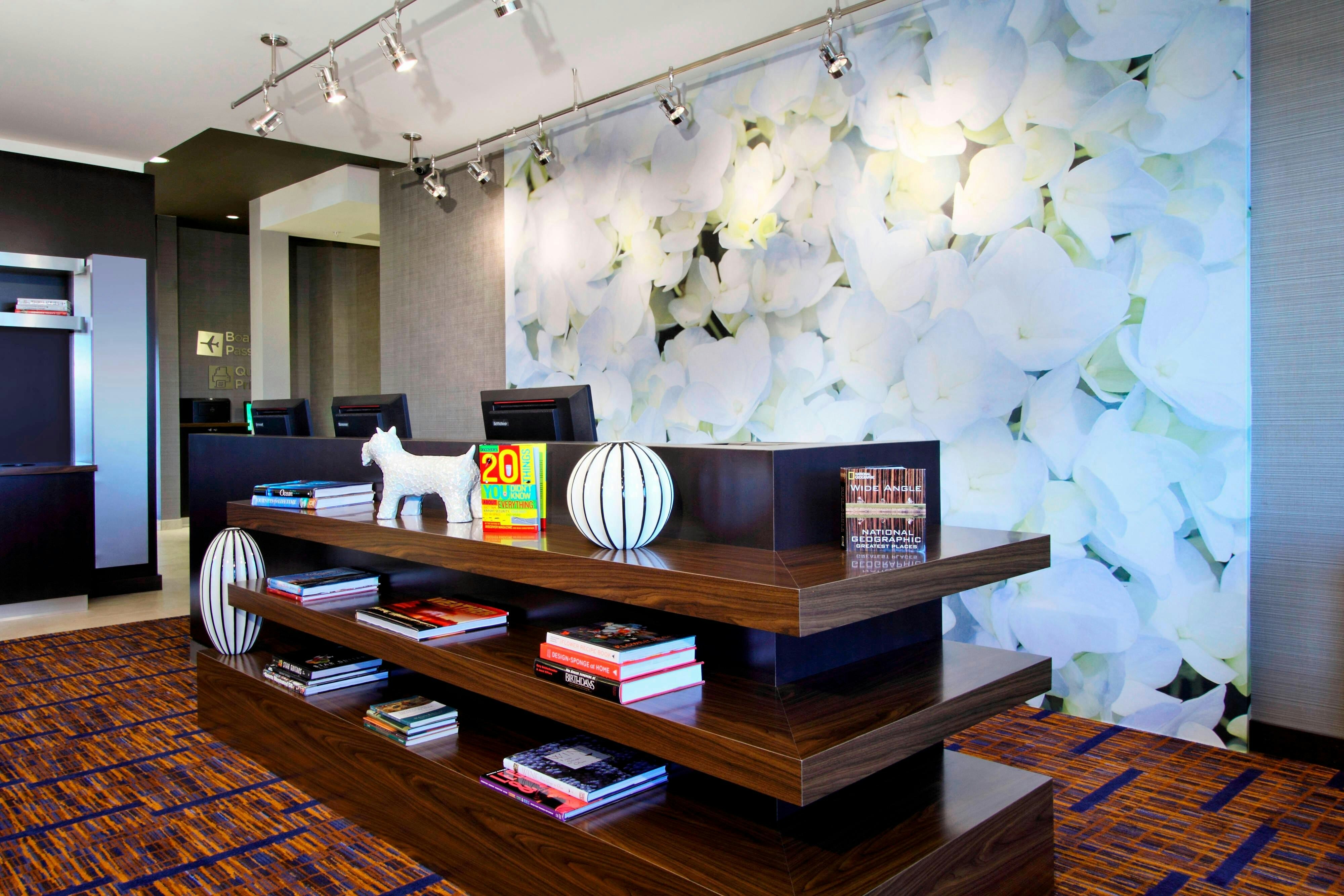 Lobby at Courtyard By Marriott Victoria, VICTORIA - TX