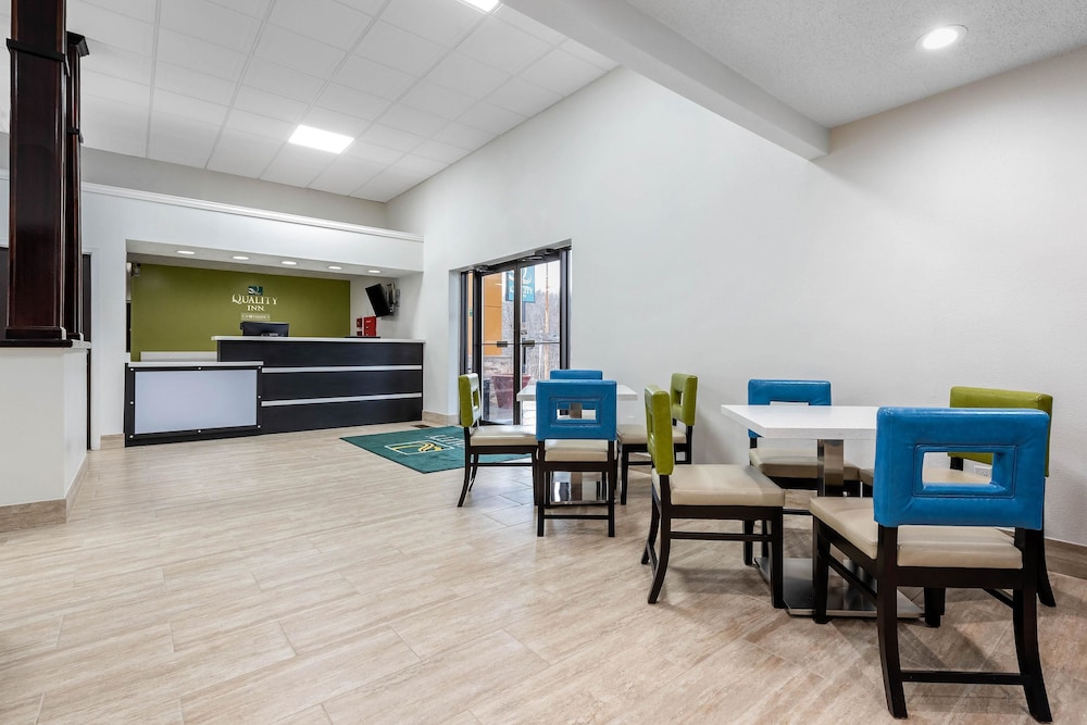 Quality Inn Coraopolis - Pittsburgh Airport 26/32