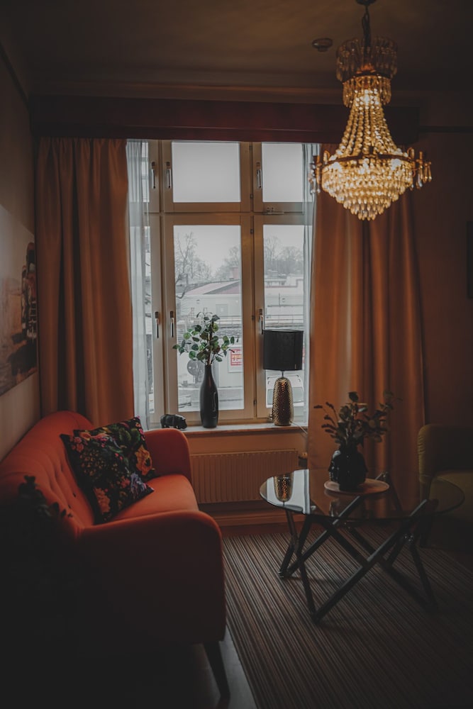 Mojo Hotell 32/50