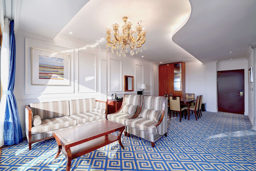 Goldone Hotel And Suites 51/72