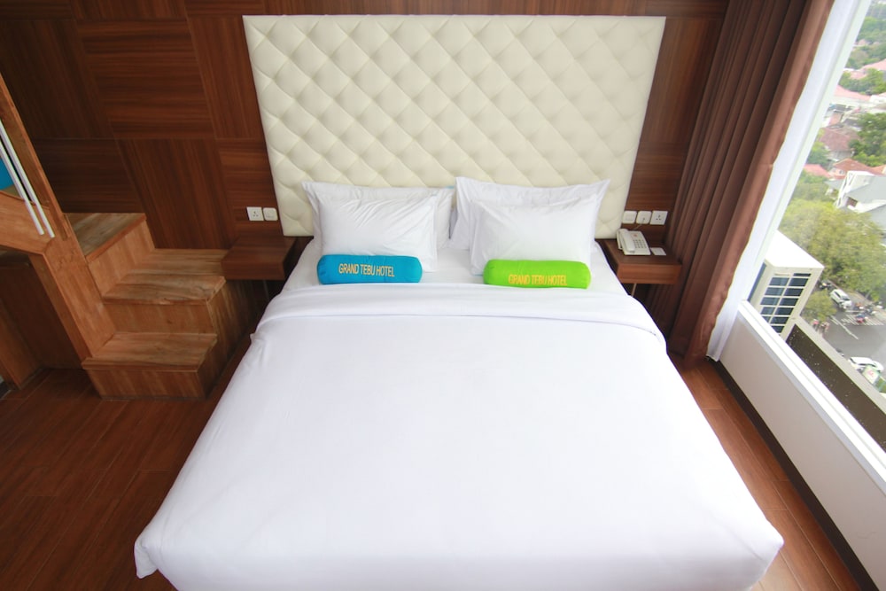 GRAND TEBU HOTEL 12/52