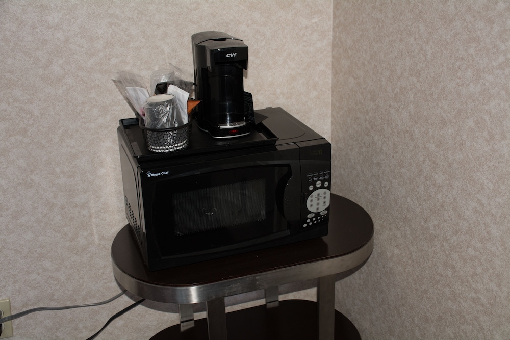 Atlantic Inn and Suites - Wall Township 16/34