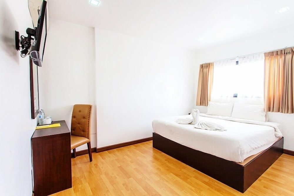 Basic Line Hotel at Loikroh 13/39