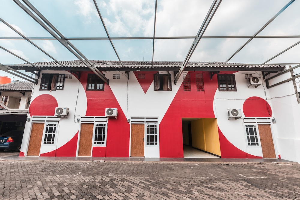 Hotel O near Plaza Pondok Gede formerly Angel Homestay