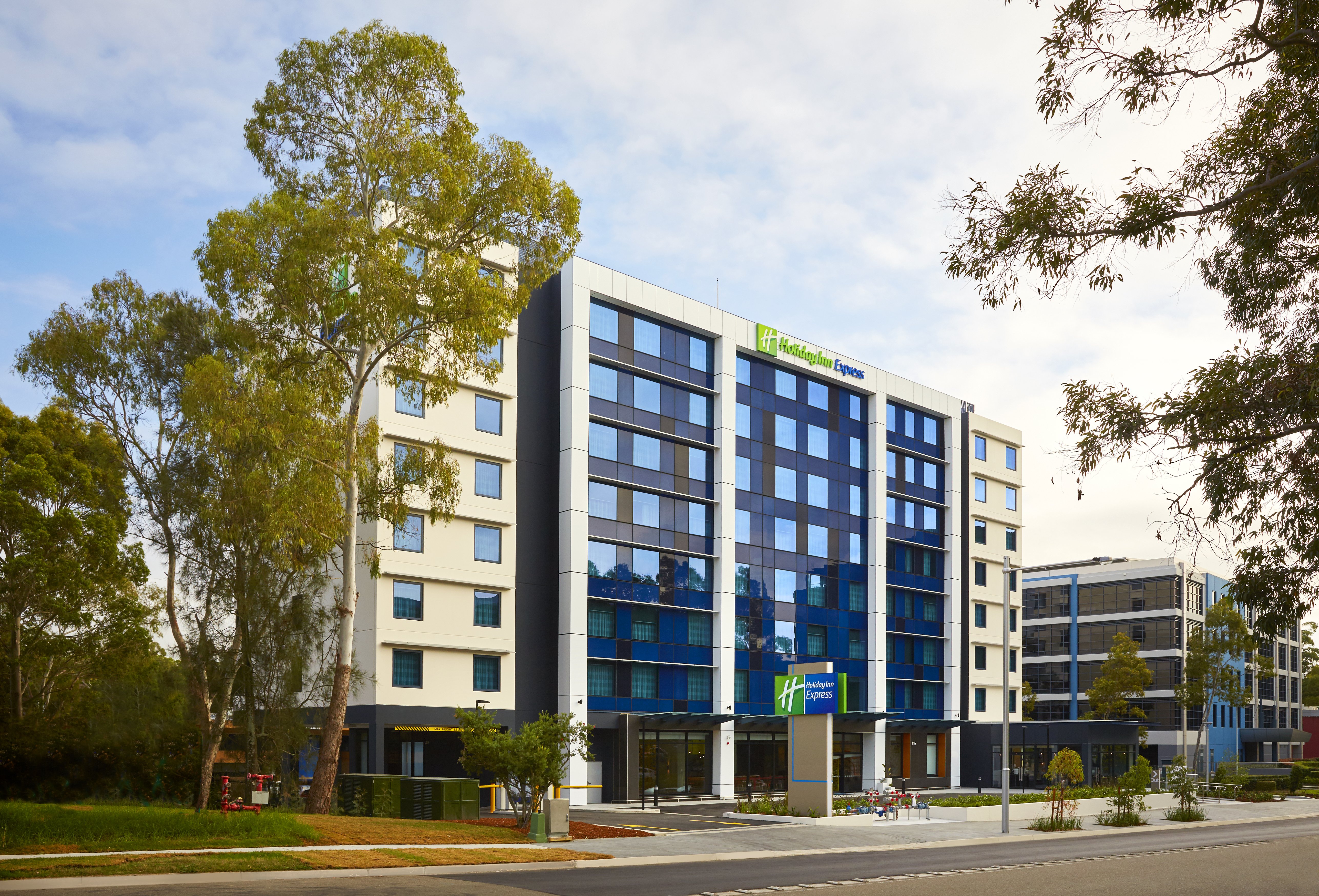 Holiday Inn Express Sydney Macquarie Park 2/54