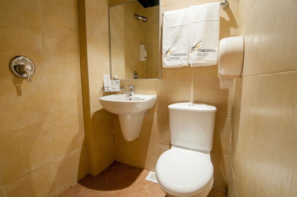 Fragrance Hotel - Balestier 27/64