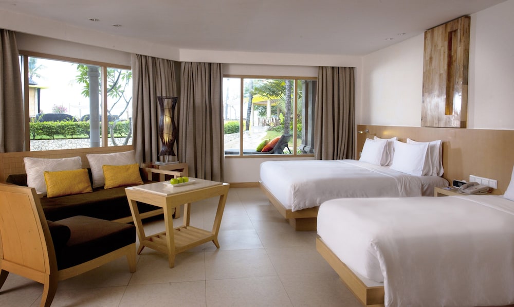 HOLIDAY INN RESORT BARUNA BALI 18/78
