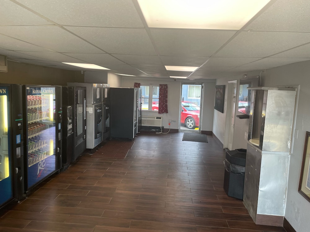 Budgetel Inn & Suites 9/32