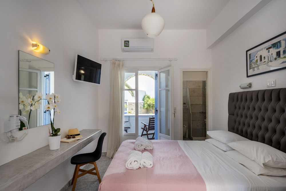 Galinos Hotel 49/73