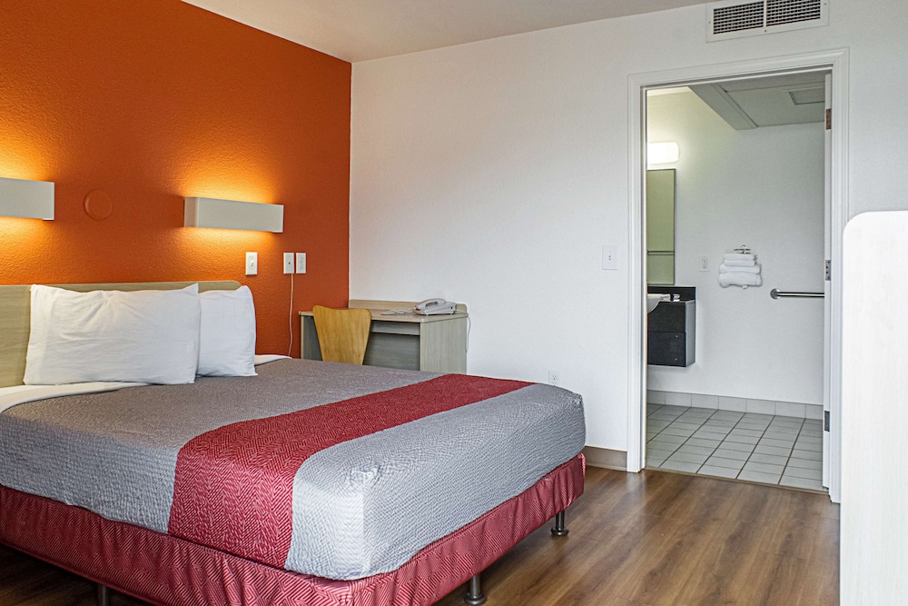 Motel6 Kalispell, MT 34/67