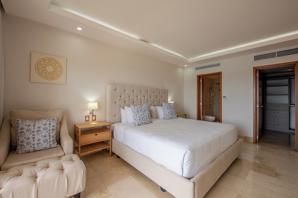 Hacienda Samana Bay 26/71