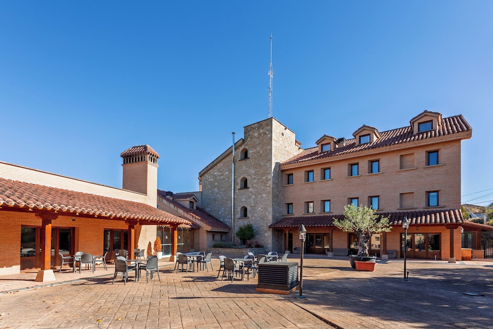 4US RIOJA WINE HOTEL 38/41