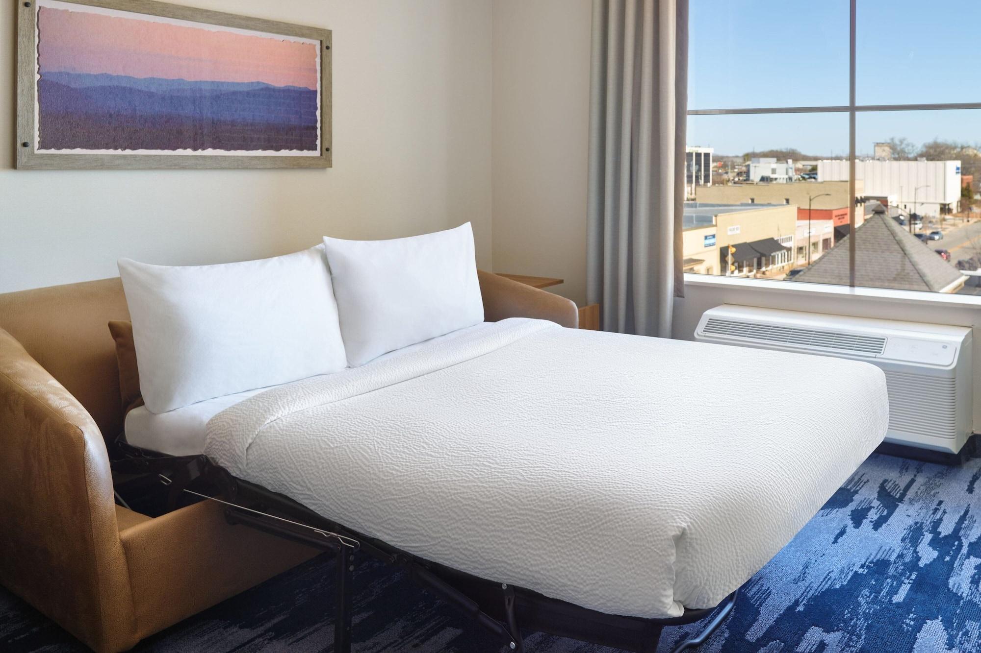Fairfield Inn & Suites by Marriott Decatur 4/15