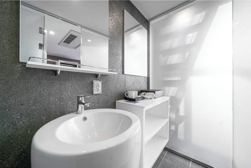 Connected Hotel Guro 61/64