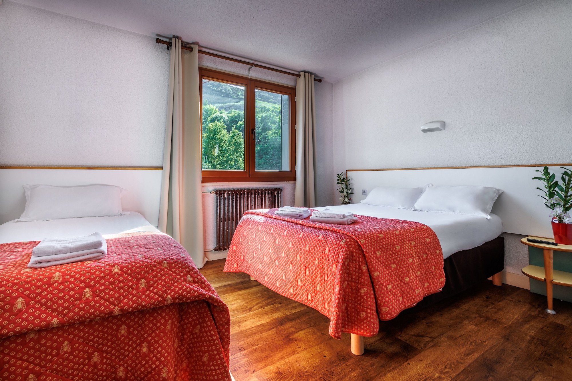 ROOM, TRIPLE