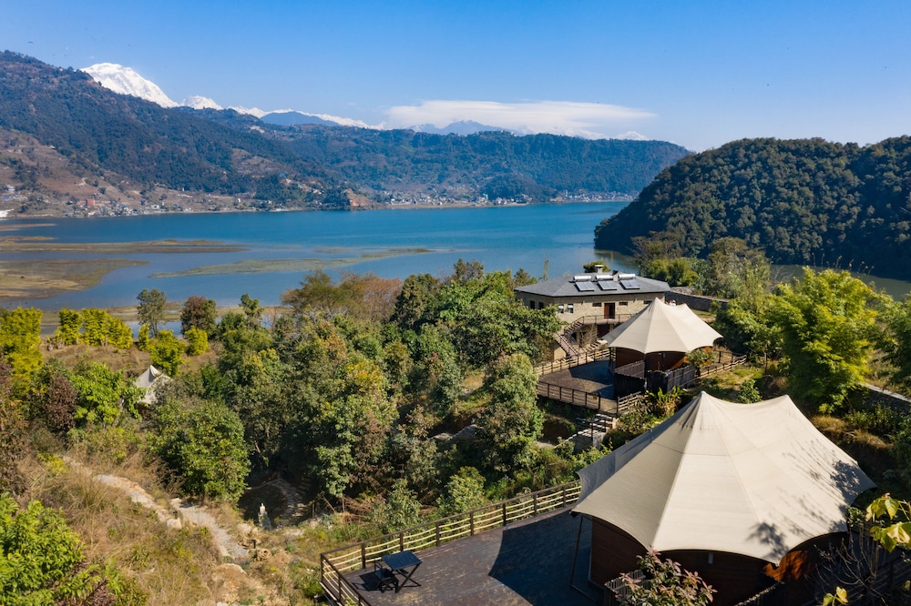 The Pavilions Himalayas Lake View 49/62