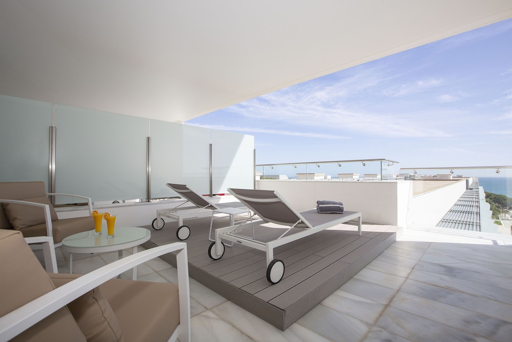 Hipotels Gran Conil 33/64