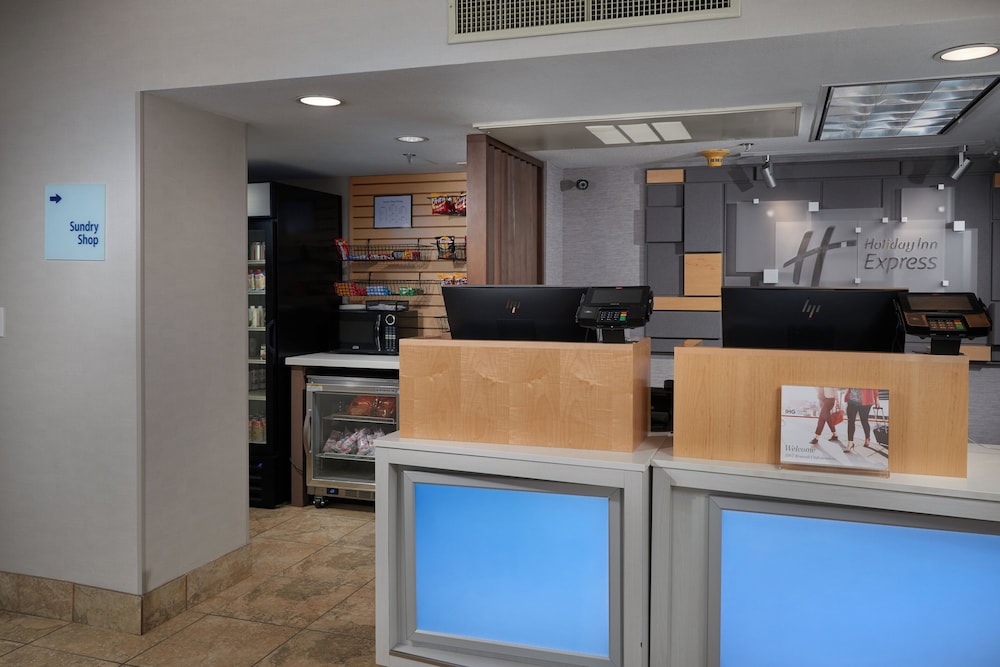 Holiday Inn Express Scottsdale North 37/40