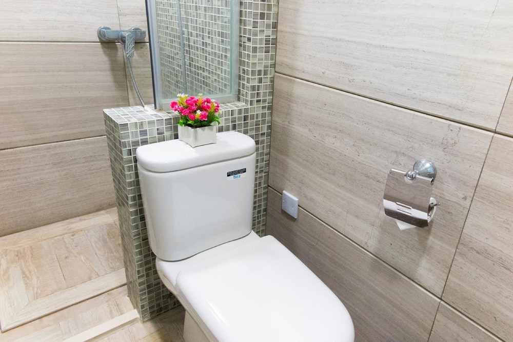 Metroplace Boutique Hotel 45/48