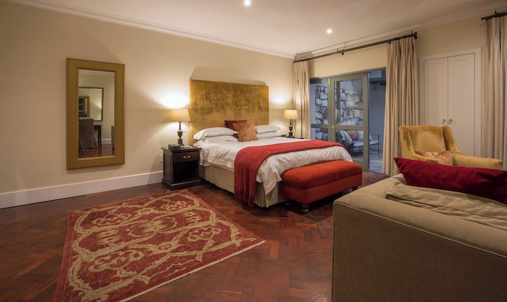 1 BEDROOM, EXECUTIVE