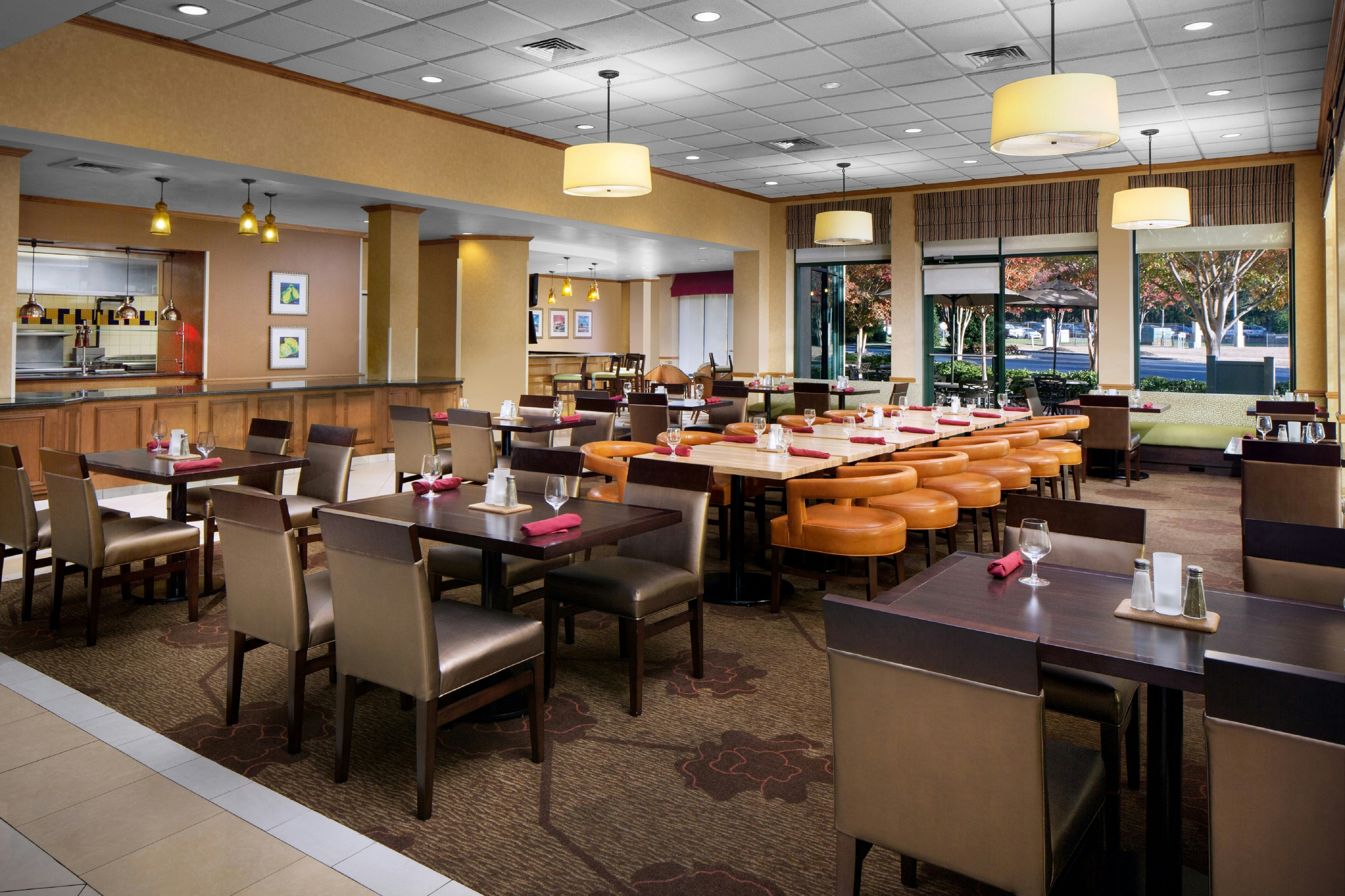 Hilton Garden Inn Atlanta Airport/Millenium Center 27/43