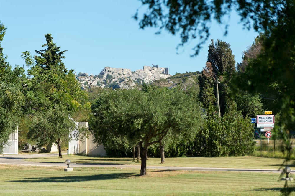 surroundings