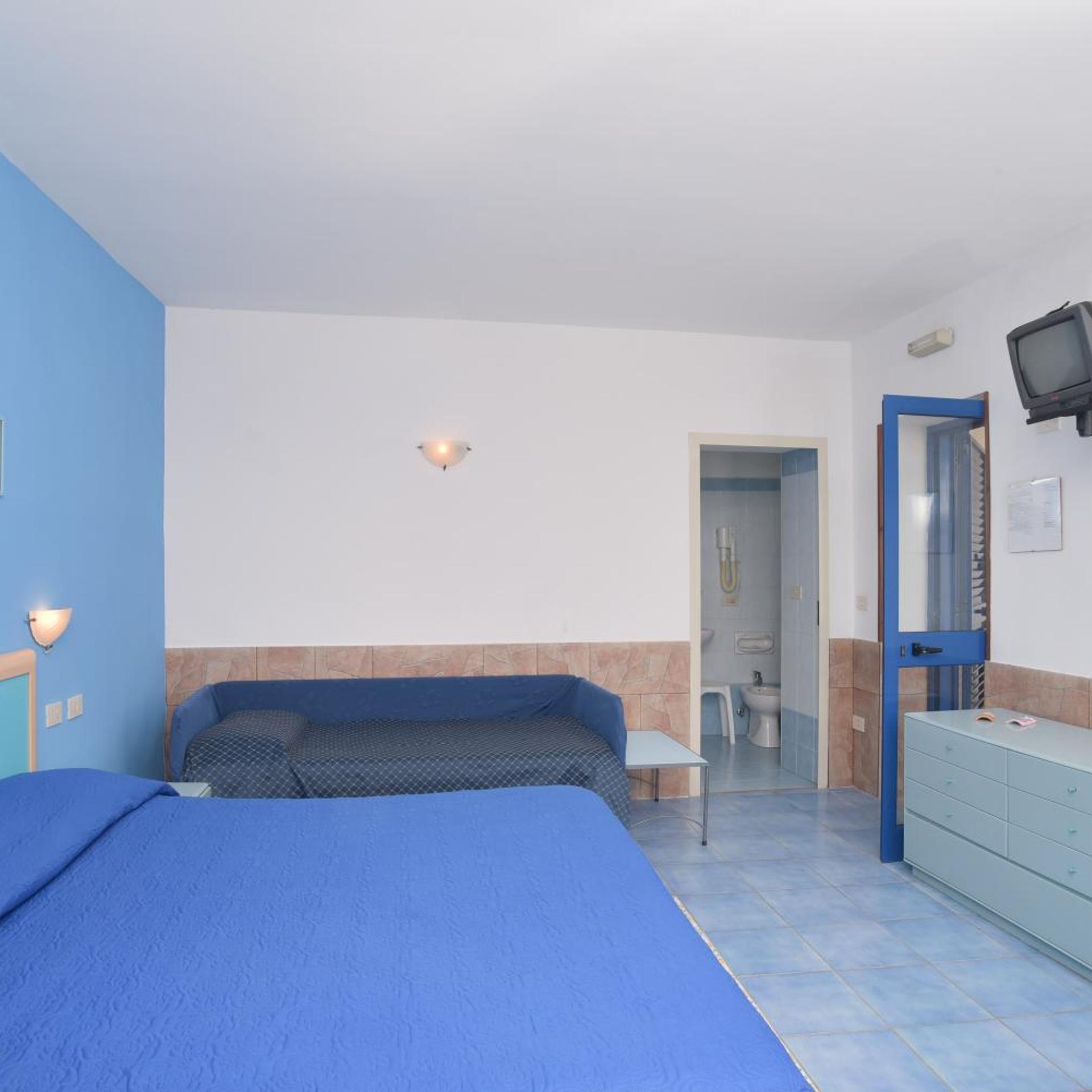 غرفة ثلاثية بشرفة، HOTEL CELESTE 4/6