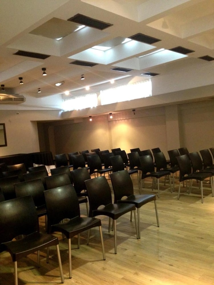 Sarum Hotel Design 41/50