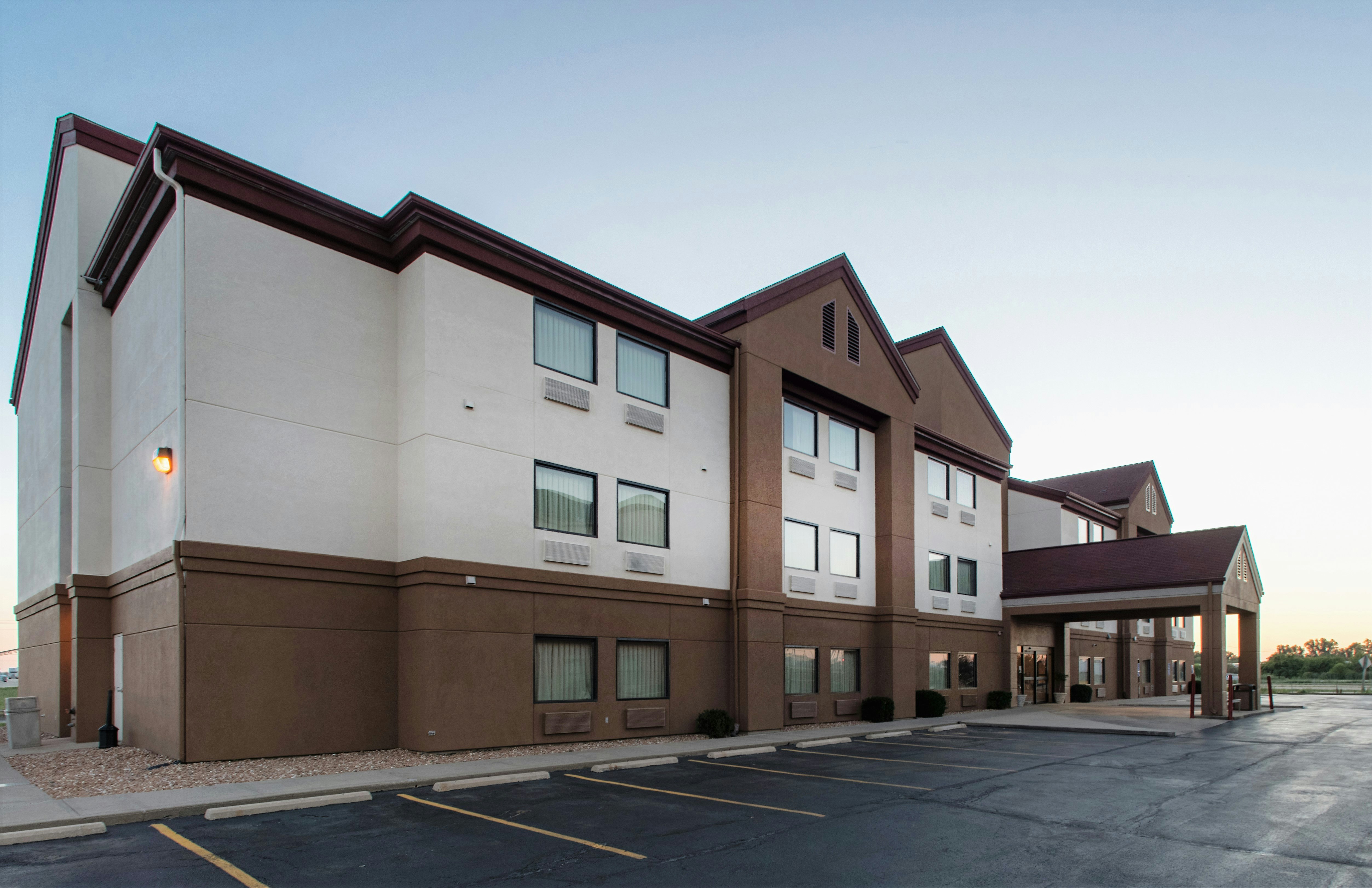 Red Roof Inn St Louis - Troy, IL 46/47