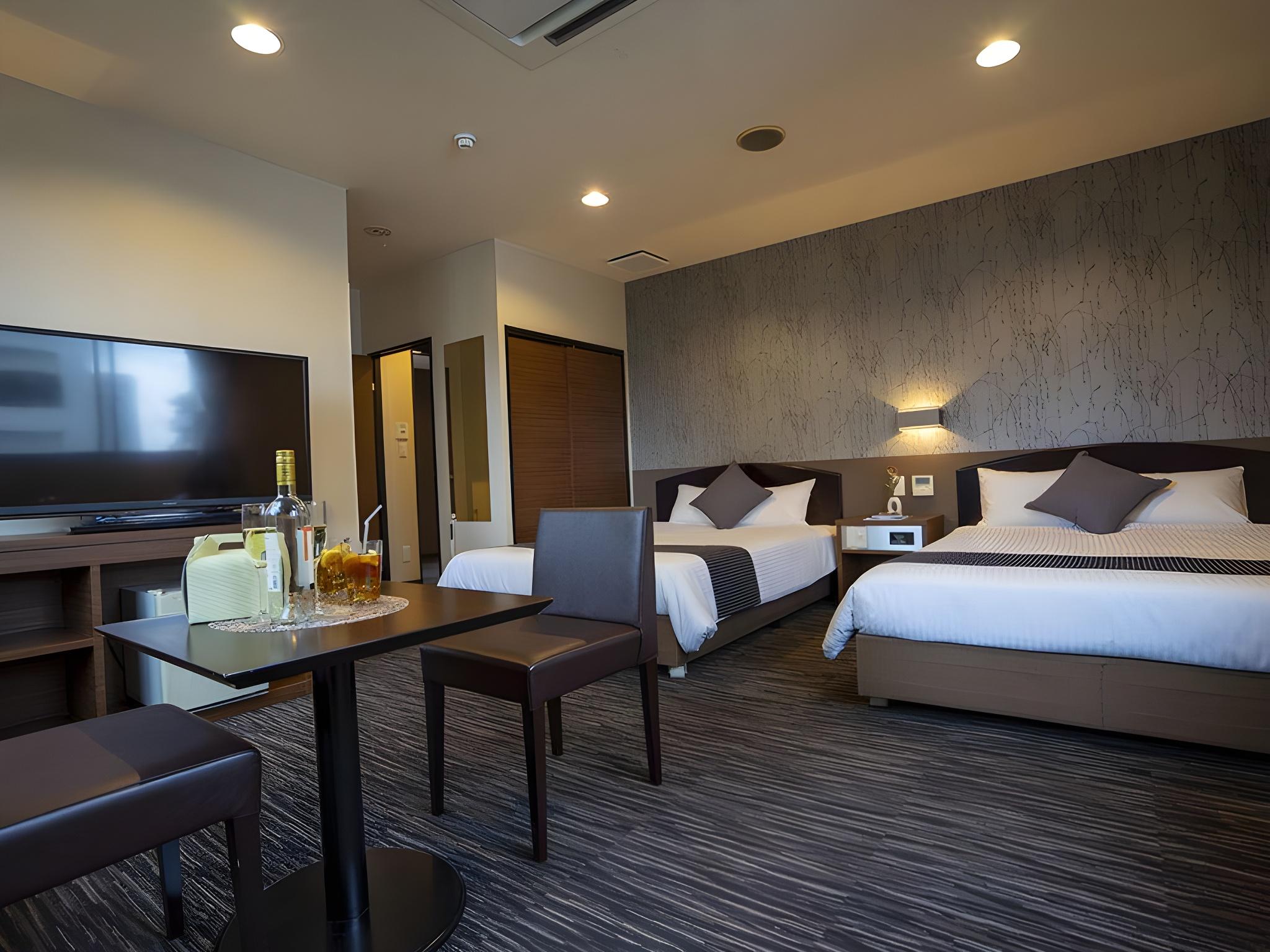 Renovated, Superior, Twin Beds
