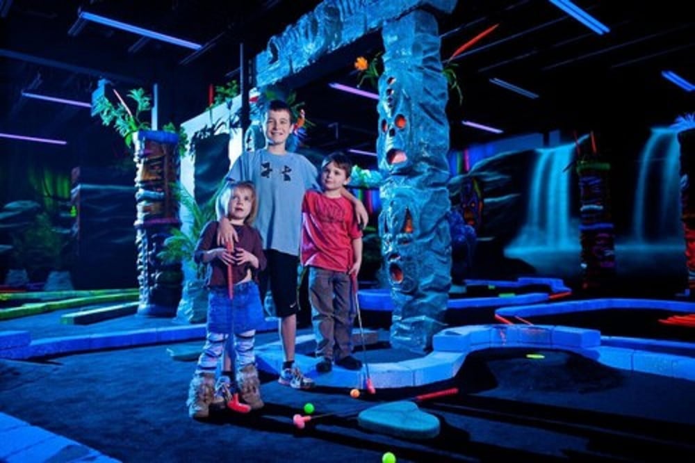 Big Splash Adventure Indoor Water Park Resort 25/28