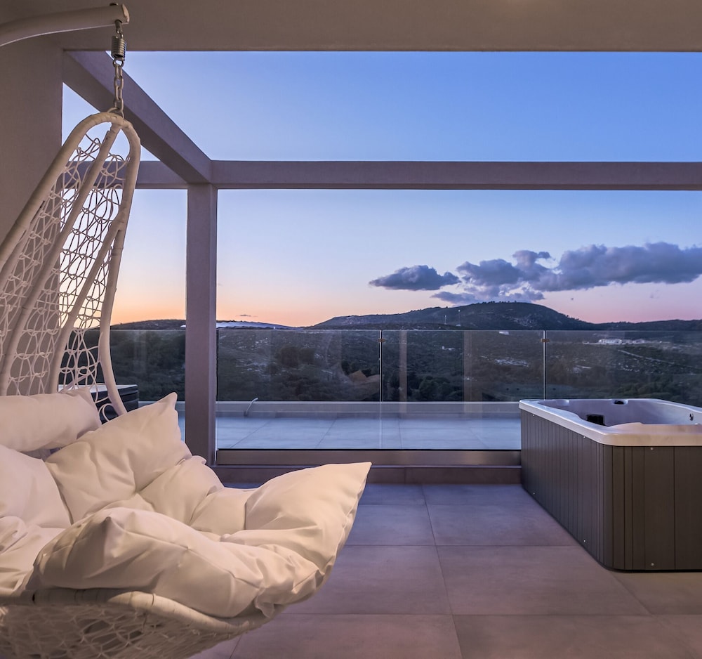 Myzith Luxury Suites 35/58