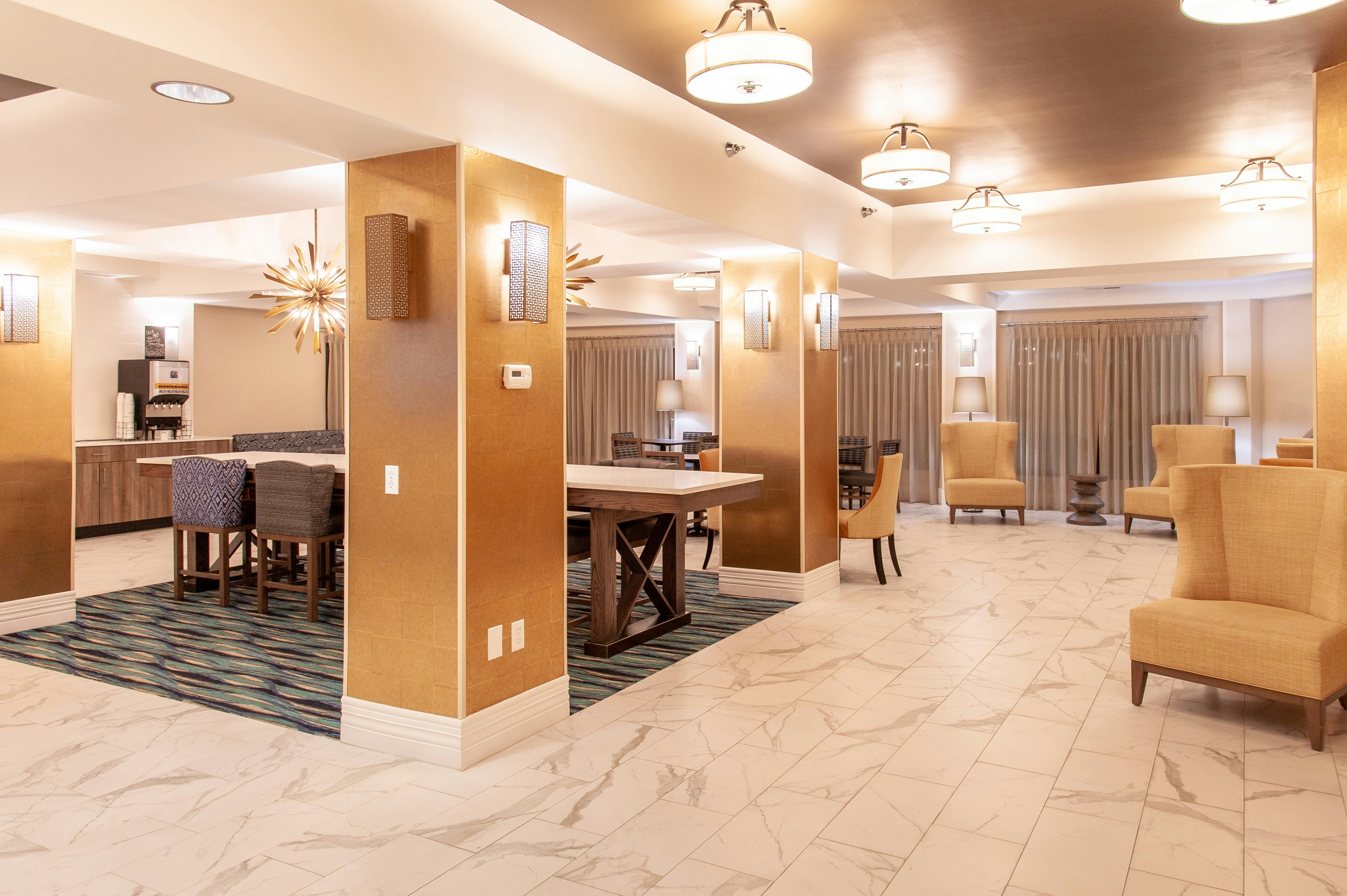 Hampton Inn & Suites Jackson Downtown-Coliseum 22/76
