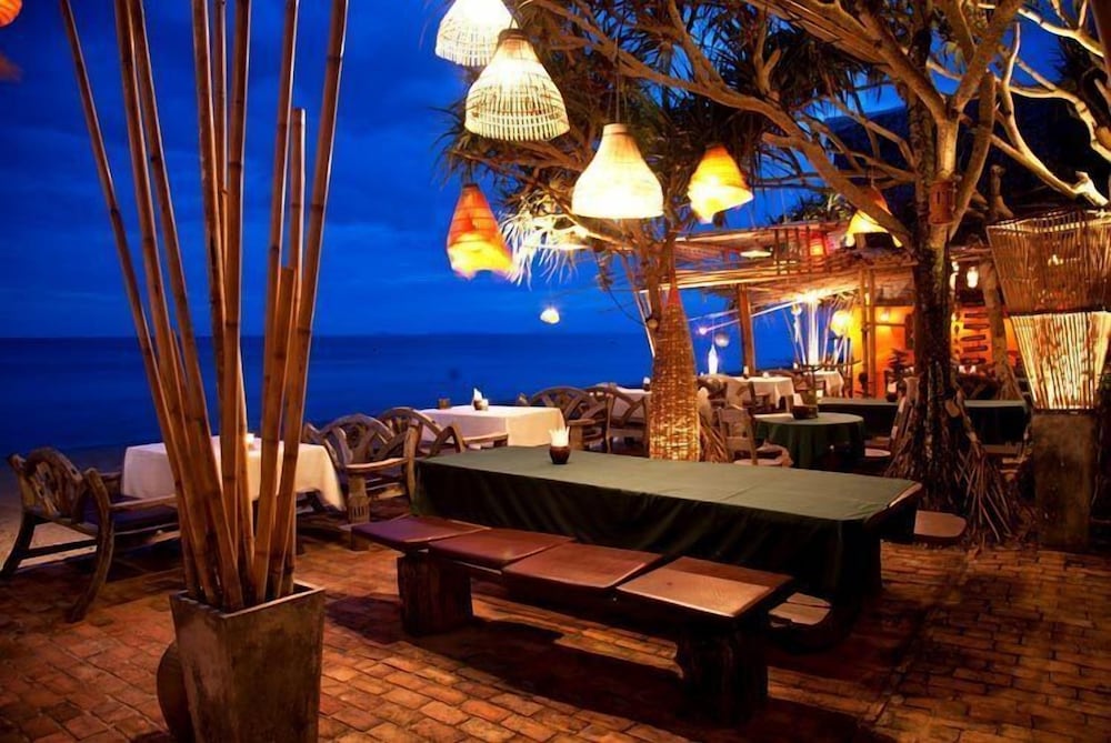 Clean Beach Resort 41/54
