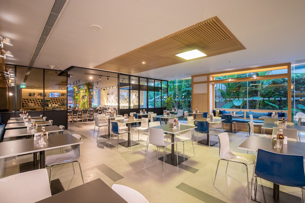 restaurant cafeteria