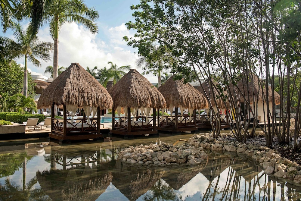 Grand Sunset Princess 74/76
