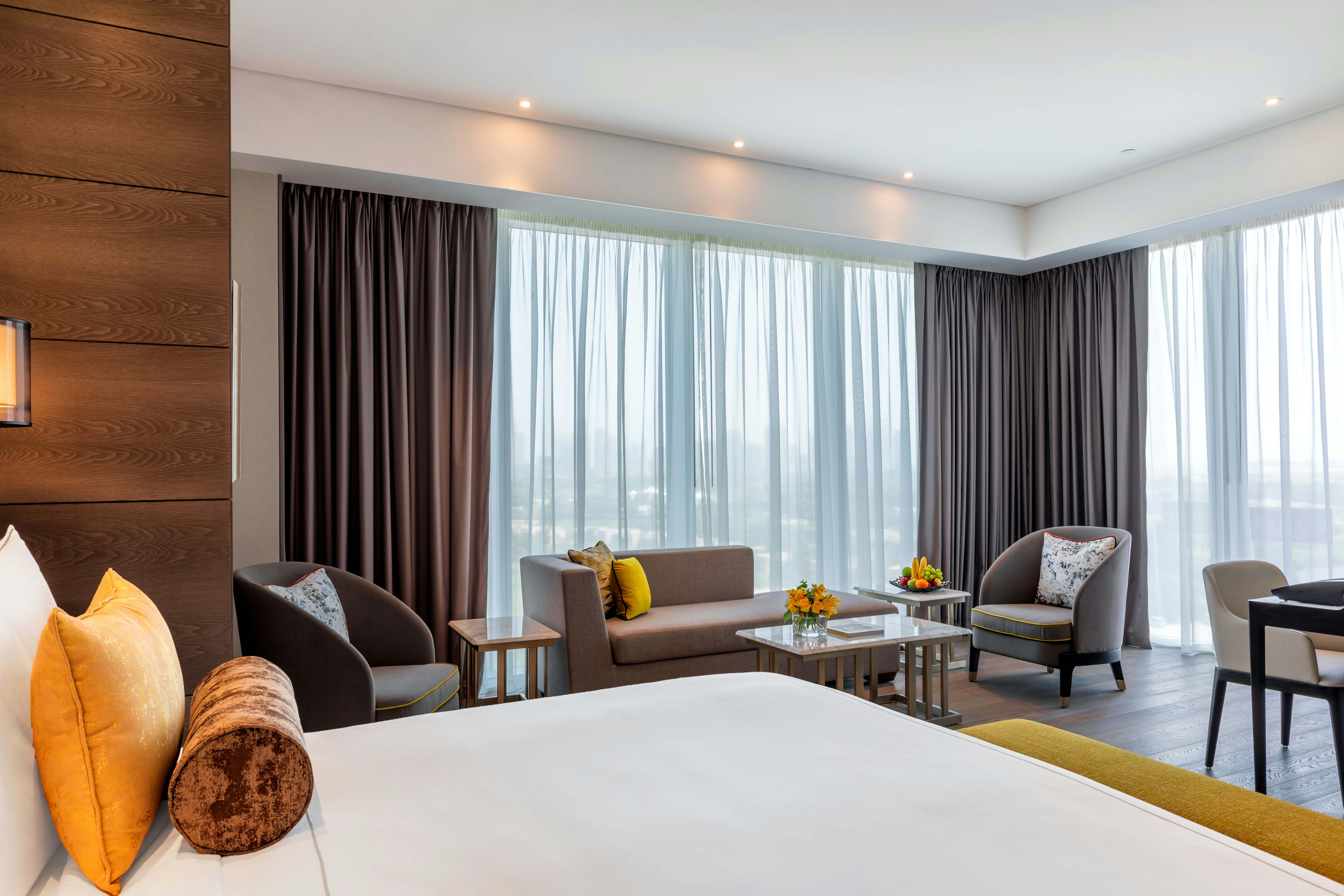 Taj Jumeirah Lakes Towers 26/77