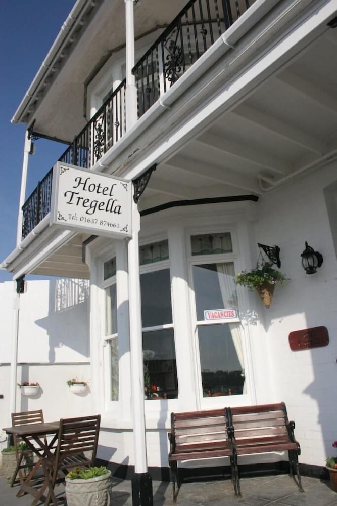 Tregella Guest House 2/50