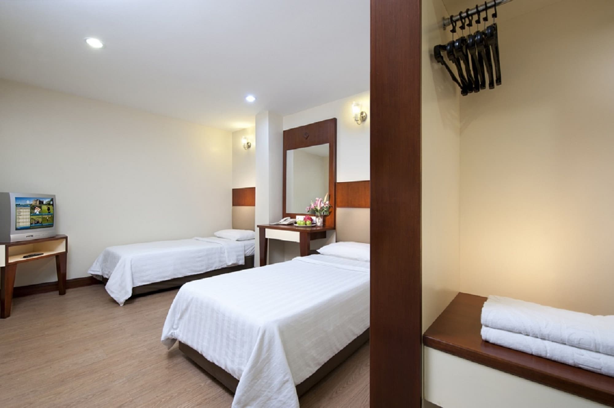 STANDARD, TWIN BEDS