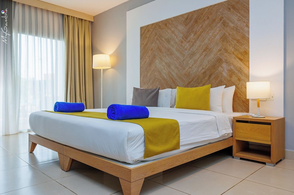 African Princess Beach Hotel 11/50