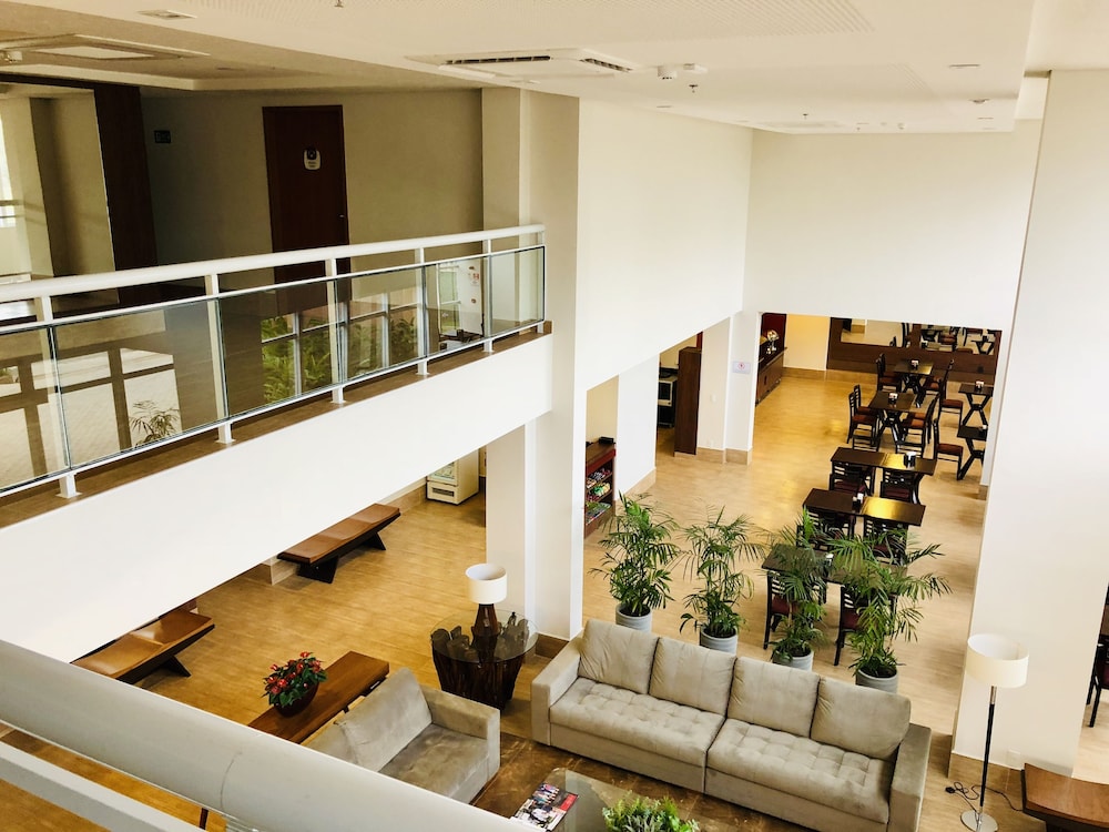Lummina Hotel Mogi 8/50