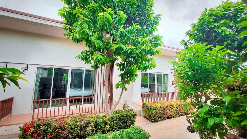 Baan Loksouylokchay 44/50