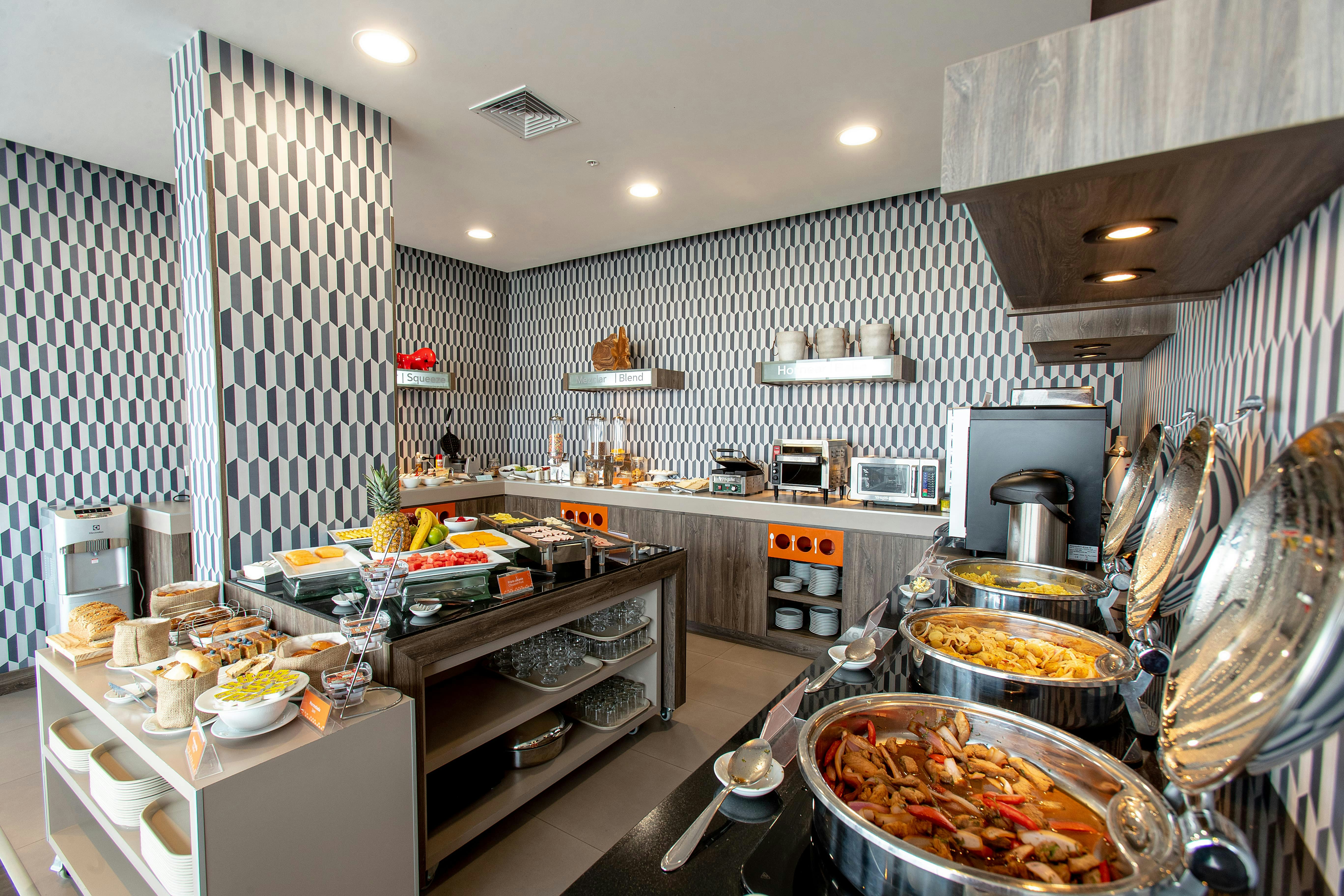 Hampton by Hilton Lima San Isidro 8/17