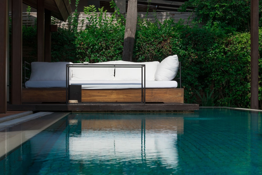 Putahracsa Hua Hin 10/71